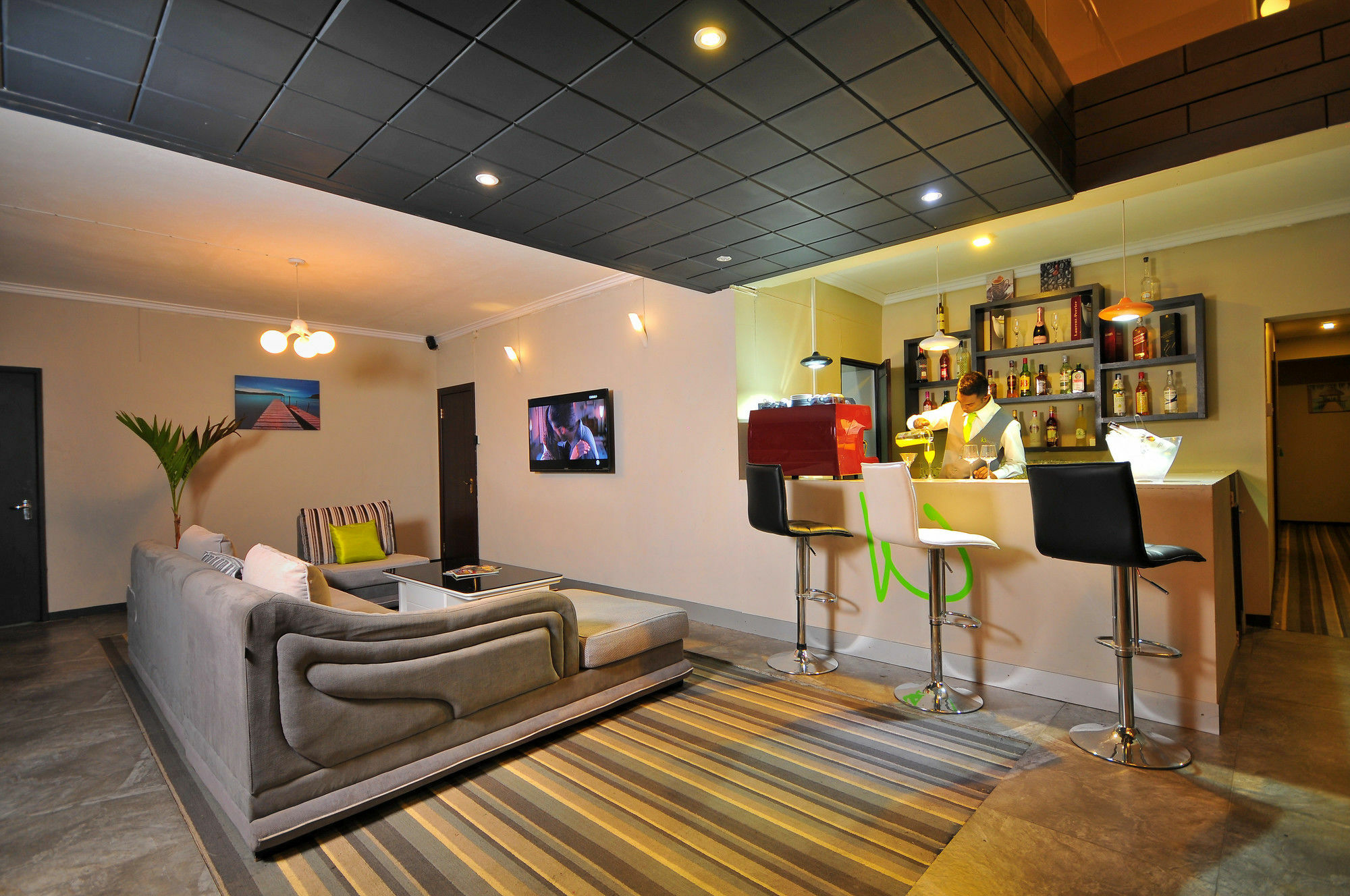 West Palm Inn Flic en Flac Экстерьер фото